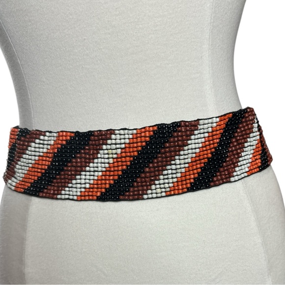 70’s Vintage Wooden Buckle Beaded Belt - Picture 3 of 5